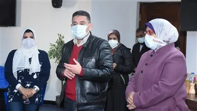 عقد أول امتحان فوري لمحو أمية العاملين بالخدمات المعاونة بديوان محافظة الإسكندرية