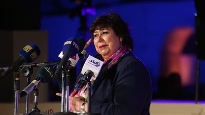 وزيرا الثقافة والسياحة والاثار ومحافظ قنا يطلقون فعاليات الدورة الثانية من مهرجان دندرة للموسيقى والغناء