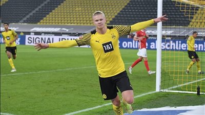 ريال مدريد يصارع برشلونة من أجل هالاند