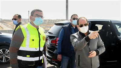 السيسي يوجه بمراعاة تحقيق أكبر قدر من التوسعة في الطرق
