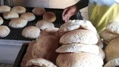 ضبط كميات من الدقيق المدعم داخل مخبز سياحي للاتجار بالسوق السوداء 