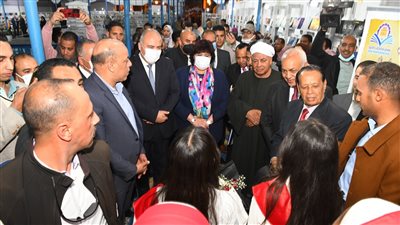 معرض كتاب قنا يحتفي بشاعره أمل دنقل بندوات وفاعليات