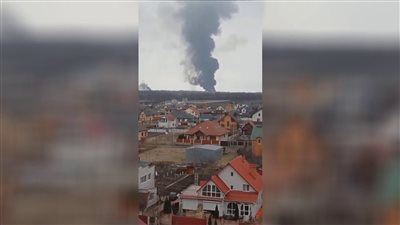 شاهد.. اندلاع النيران بمطار فينيتسيا بالعاصمة الأوكرانية 