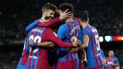 برشلونة يدرس التخلص من نجمه