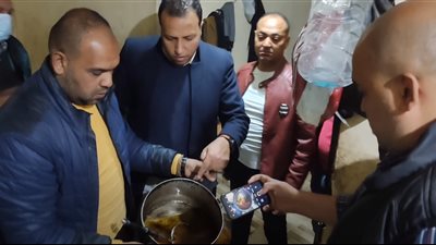 غلق وتشميع مطعم شهير بالجيزة بعد ضبط لحوم غير صالحة للاستخدام الآدمى