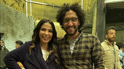 منى زكي في كواليس تصوير فيلم 