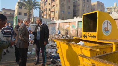 صور.. محافظ القليوبية يحيل مشرفي النظافة للتحقيق