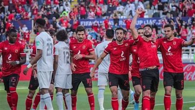 العروض تنهال على نجم الأهلي.. تعرف عليها 