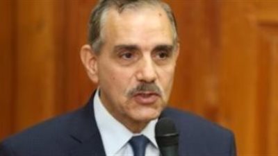 محافظ كفر الشيخ يشكل لجان لمتابعة المدارس ومعالجة السلبيات