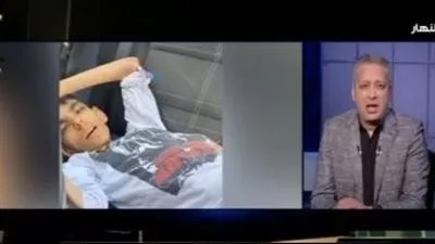 بعد استجابة السيسي على الهواء.. والدة الطفل مصطفى تنهار بالبكاء (فيديو)