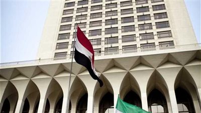 سفارة مصر بسلوفاكيا تنهى إجراءات عودة 71 مصريا من أوكرانيا لأرض الوطن 