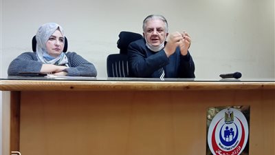 وكيل الصحة بالدقهلية يناقش معايير السلامة المهنية (صور)