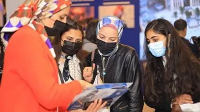 وزير التعليم العالي يؤكد أهمية إقامة معارض ومؤتمرات مثل 