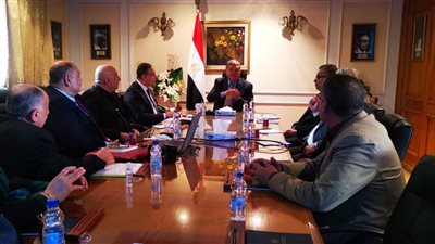  وزير قطاع الاعمال: 200 مليون دولار لتطوير شركة راكتا لصناعة وسهم الشركة يرتفع بالبورصة