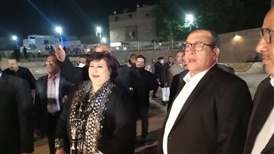 وصول وزيرة الثقافة ورئيس دار الأوبرا لمعبد أبيدوس 