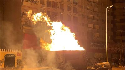 اندلاع حريق هائل بكابينة غاز في حي المرج (صور)