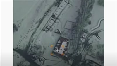 شاهد.. ضربة روسية في أوكرانيا بـ طائرة مسيرة