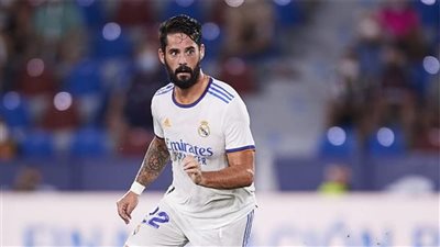 حقيقة انتقال إيسكو إلى إشبيلية