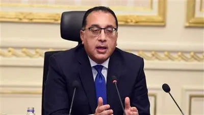 محافظ الجيزة يتلقى تهنئة من رئيس الوزراء بمناسبة العيد القومي