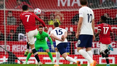 هاتريك رونالدو.. شاهد أهداف مباراة مانشستر يونايتد وتوتنهام في الدوري الإنجليزي