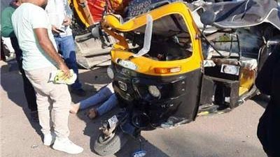 إصابة شقيقين إثر اصطدام سيارة وتوكتوك بطريق بابل بالمنوفية