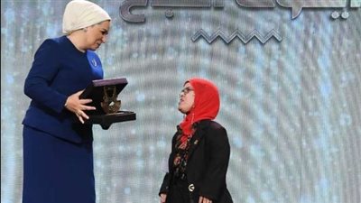 أمل الزناتي عن تكريم انتصار السيسي لها: 