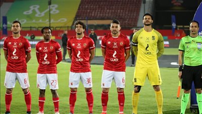 صفقة القرن.. الأهلي ينقض على نجم الزمالك 