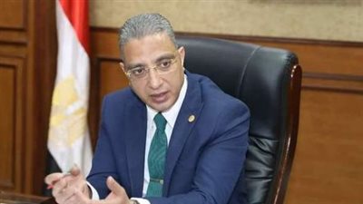 محافظ الفيوم: مافيش زيادة في سعر العيش عندنا.. وأنا لسه جايب إمبارح