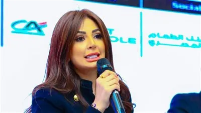 إطلالة مميزة لـ دينا يحيى فى الملتقى السنوي للتنمية المستدامة (صور) 