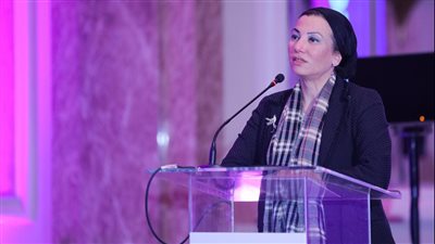 وزيرة البيئة: أول تجربة رائدة لإعادة استخدام المخلفات كانت لسيدة مصرية 