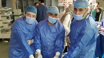 فريق طبي بمستشفى سوهاج الجامعي ينجح فى استئصال ورم من شاب ثلاثيني