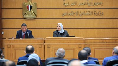 ضمن سكن كريم.. القباج تجتمع بالجمعيات الأهلية الشريكة وتبحث توزيع الأدوار التنفيذية 