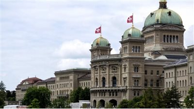 سويسرا تدرج أكثر من 200 شخصية وشركة روسية على قائمة العقوبات