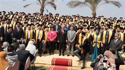 جامعة المنوفية تحتفل بتخريج دفعة كلية الطب 34