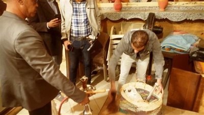 حملات على الأسواق في أسوان.. وتحرير 41 محضر تموين (صور)