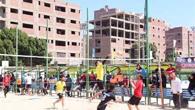 جامعة سوهاج تفوز على الفيوم في الكرة الشاطئية في أولمبياد الكليات المتخصصة