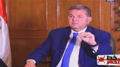 وزير قطاع الكهرباء يكشف السعر المتوقع لـ السيارة الكهربائية (فيديو)