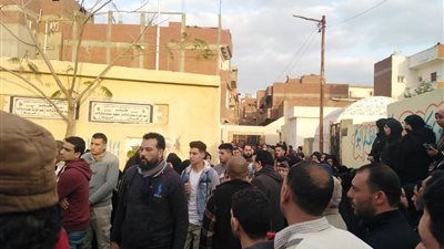 الآلاف بالمنوفية يشيعون جثامين 4 شباب غرقوا أثناء الهجرة غير الشرعية