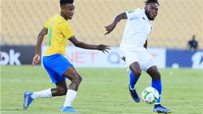 مجموعة الأهلي.. صن داونز يتقدم على الهلال بثنائية في الشوط الأول