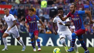 ثبت الآن.. تردد القنوات المفتوحة الناقلة لمباراة Barcelona Vs Real Madrid في الليجا
