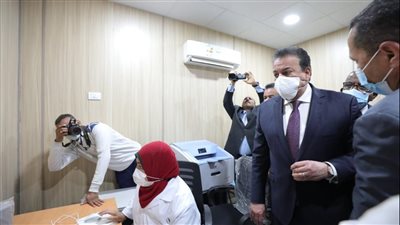 وزير الصحة يوجه بسرعة إنهاء أعمال تطوير مستشفى الخارجة بالوادي الجديد