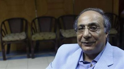 الشاعر عمر بطيشة: لا أحتفل بعيد ميلادي كعبد الوهاب.. ونعانى سيولة إعلامية