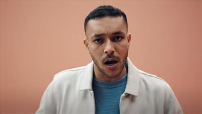 بعد الهجوم عليه بسبب إطلالته.. ويجز يطرح 