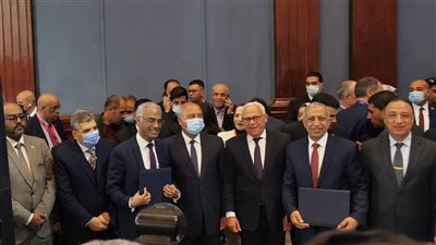 الغضبان: 13 % من حجم التجارة العالمية تمر من بورسعيد 