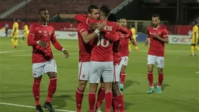 مدرب جنوب إفريقيا يكشف مفاجأة عن نجم الأهلي