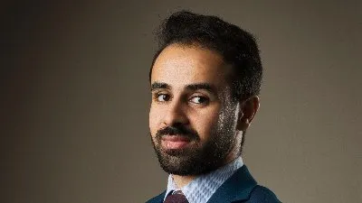 خبير: الجنيه المصري فقد 13% من قيمته.. وزيادة الصادرات هي الحل