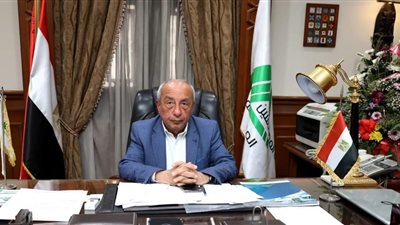 طارق النبراوي يستقبل مجموعة من المهندسين المهنئين بفوزه بمقعد نقيب المهندسين