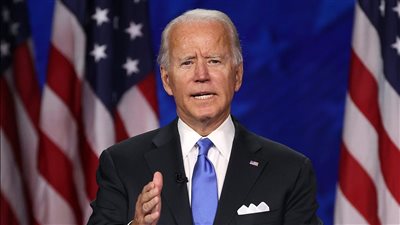 بايدن يهنئ محمد بن زايد بتوليه رئاسة الإمارات وهاريس تتوجه إلى أبوظبي