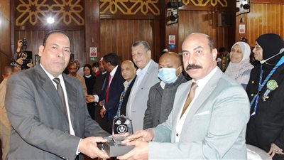 محافظ أسوان يفتتح فعاليات الاحتفال باليوم العالمي للمياه (صور)