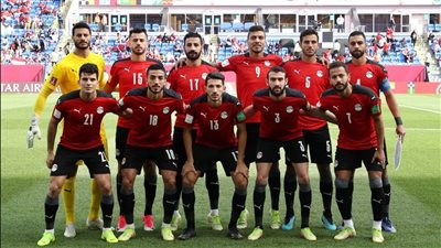 كيروش يستقر على رباعي دفاع المنتخب أمام السنغال